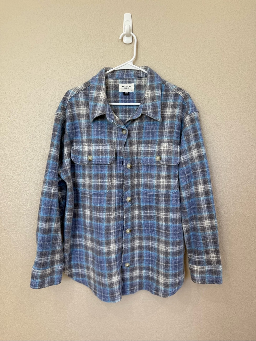 American Eagle Outfitters Blue Gray Plaid Button-Up Shirt